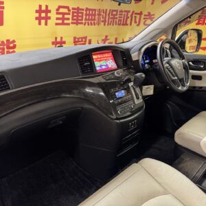 ELGRAND　エルグランド　ライダー　 白本革シート仕様　パワーシート　【特別仕様車】【4WD】【車検２年付】