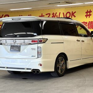 ELGRAND　エルグランド　ライダーブラックライン　黒本革シート仕様　パワーシート 【特別仕様車】【4WD】【カスタム】
