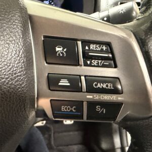 IMPREZA インプレッサXV 2.0i-Lアイサイト【ワンオーナー】【4WD】【車検2年付】
