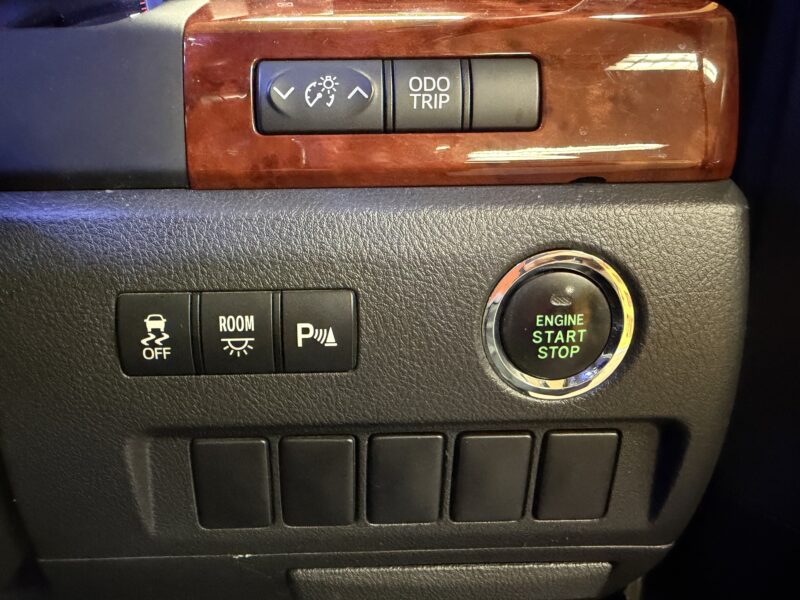VELLFIRE ヴェルファイア 2.4Zプラチナセレクション2【特別仕様車】【カスタム】【車検2年付】