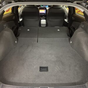 PRIUS　プリウス　Sツーリングセレクション　【総合評価優良車】【4WD】【カスタム】