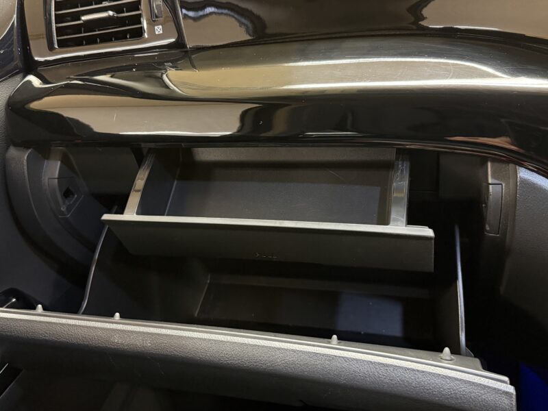 VELLFIRE ヴェルファイア 2.4Zプラチナセレクション【総合評価優良車】【特別仕様車】【カスタム】【車検2年付】