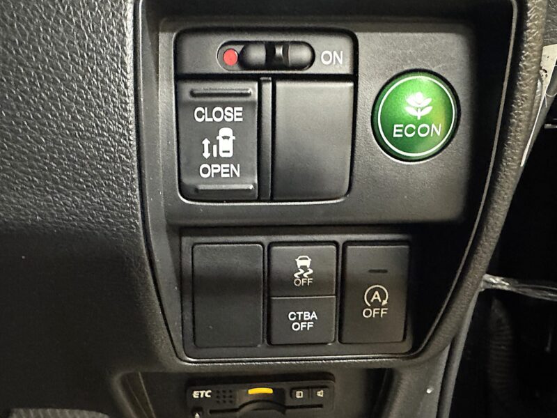 ODYSSEY オデッセイ アブソルート 【総合評価優良車】【車検2年付】