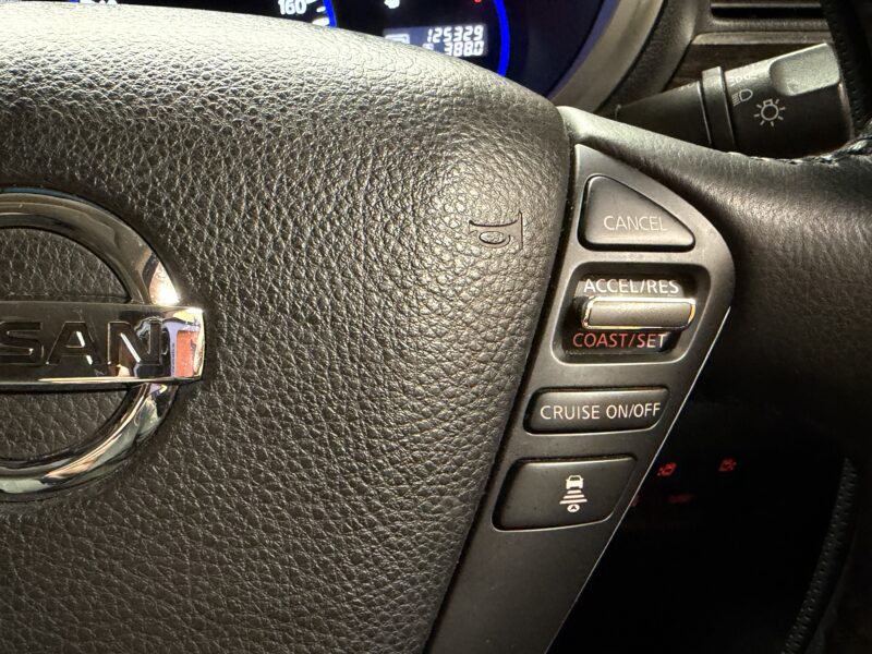 ELGRAND エルグランド 350ハイウェイスター【総合評価優良車】【4WD】
