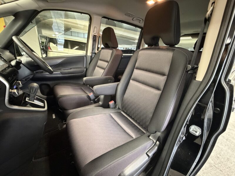 SERENA セレナ ハイウェイスター 【総合評価優良車】【4WD】【車検2年付】