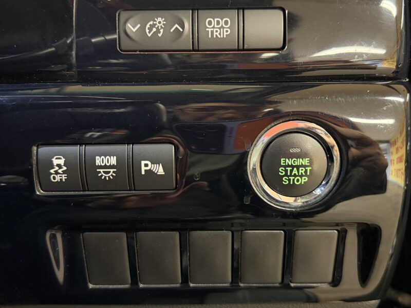 VELLFIRE ヴェルファイア 2.4Zプラチナセレクション【総合評価優良車】【特別仕様車】【カスタム】【車検2年付】