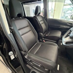 SERENA　セレナ　ハイウェイスター　Vセレクション【総合評価優良車】【車検２年付】
