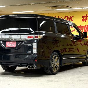 ELGRAND　エルグランド　ライダーブラックライン黒本革シート　マニュアルシート【特別仕様車】【車検2年付】