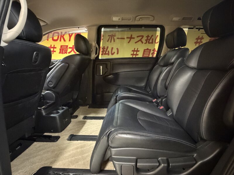 ELGRAND エルグランド ライダーブラックライン黒本革シート マニュアルシート【特別仕様車】【車検2年付】