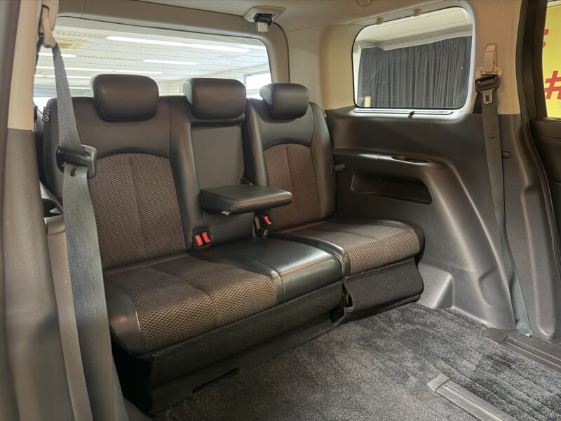 ELGRAND エルグランド 250ハイウェイスター アーバンクロム【総合評価優良車】【特別仕様車】
