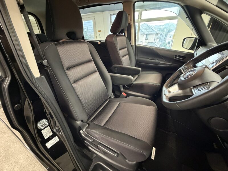 SERENA セレナ ハイウェイスター 【総合評価優良車】【4WD】【車検2年付】
