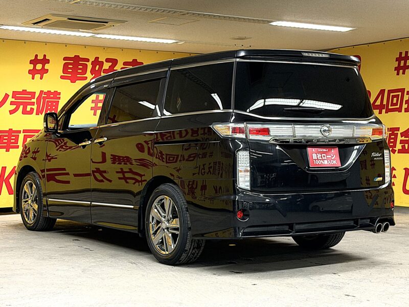 ELGRAND エルグランド ライダーブラックライン黒本革シート マニュアルシート【特別仕様車】【車検2年付】
