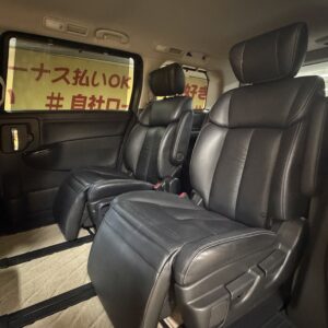 ELGRAND　エルグランド　ライダーブラックライン黒本革シート　マニュアルシート【特別仕様車】【車検2年付】