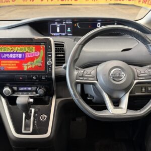 SERENA　セレナ　ハイウェイスター　Vセレクション【総合評価優良車】【車検２年付】